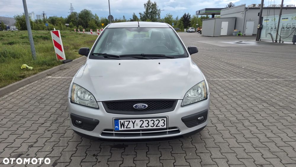 Ford Focus 1.6 TDCi DPF Ambiente - 2