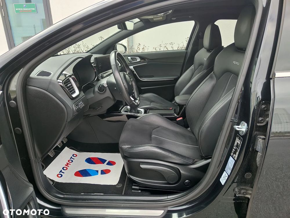 Kia ProCeed 1.5 T-GDI GT Line - 15