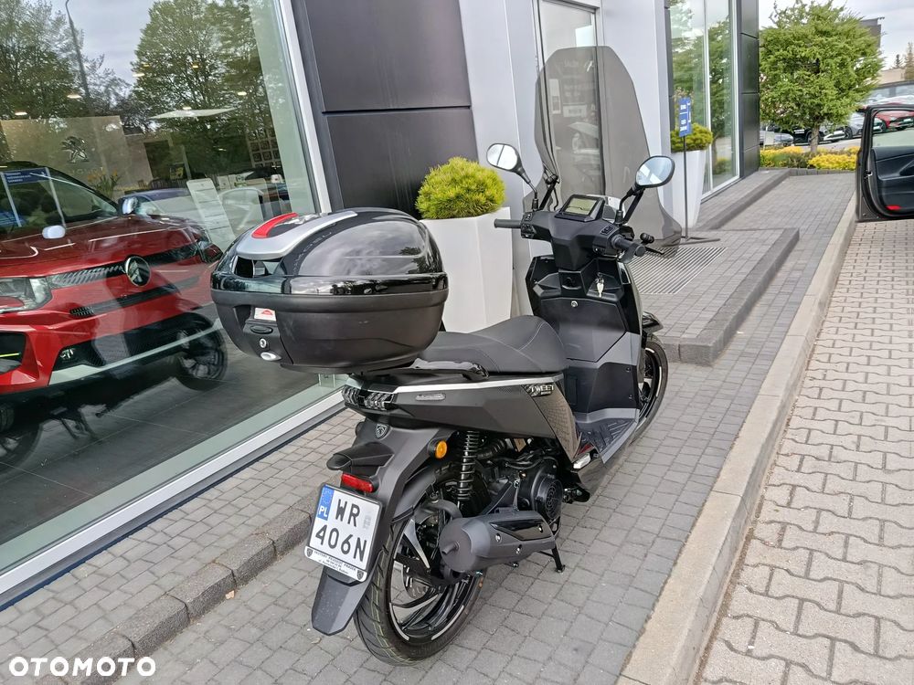Peugeot Tweet - 10