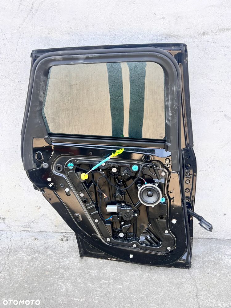 BMW X1 U11- DRZWI TYLNE TYŁ - 3