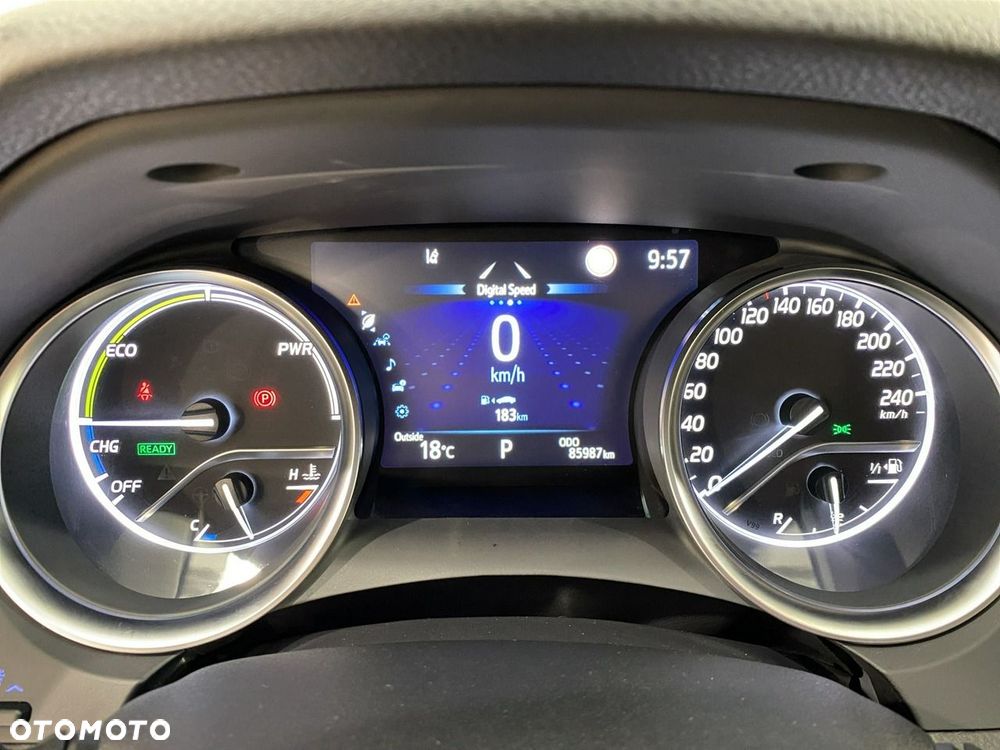 Toyota Camry - 16