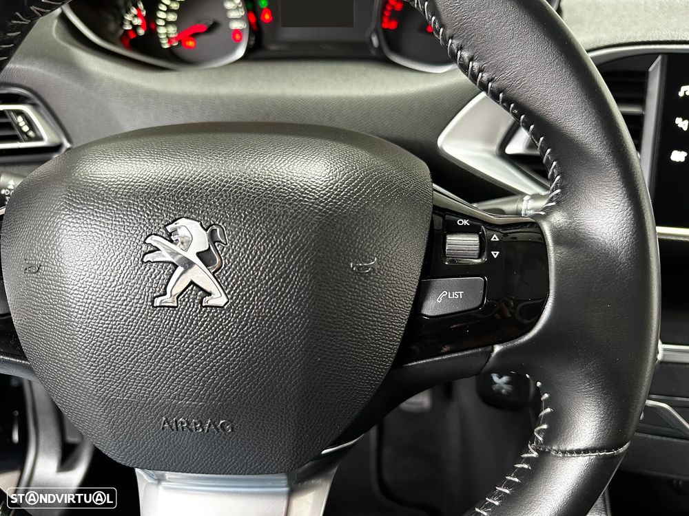 Peugeot 308 SW 1.5 BlueHDi Style - 26
