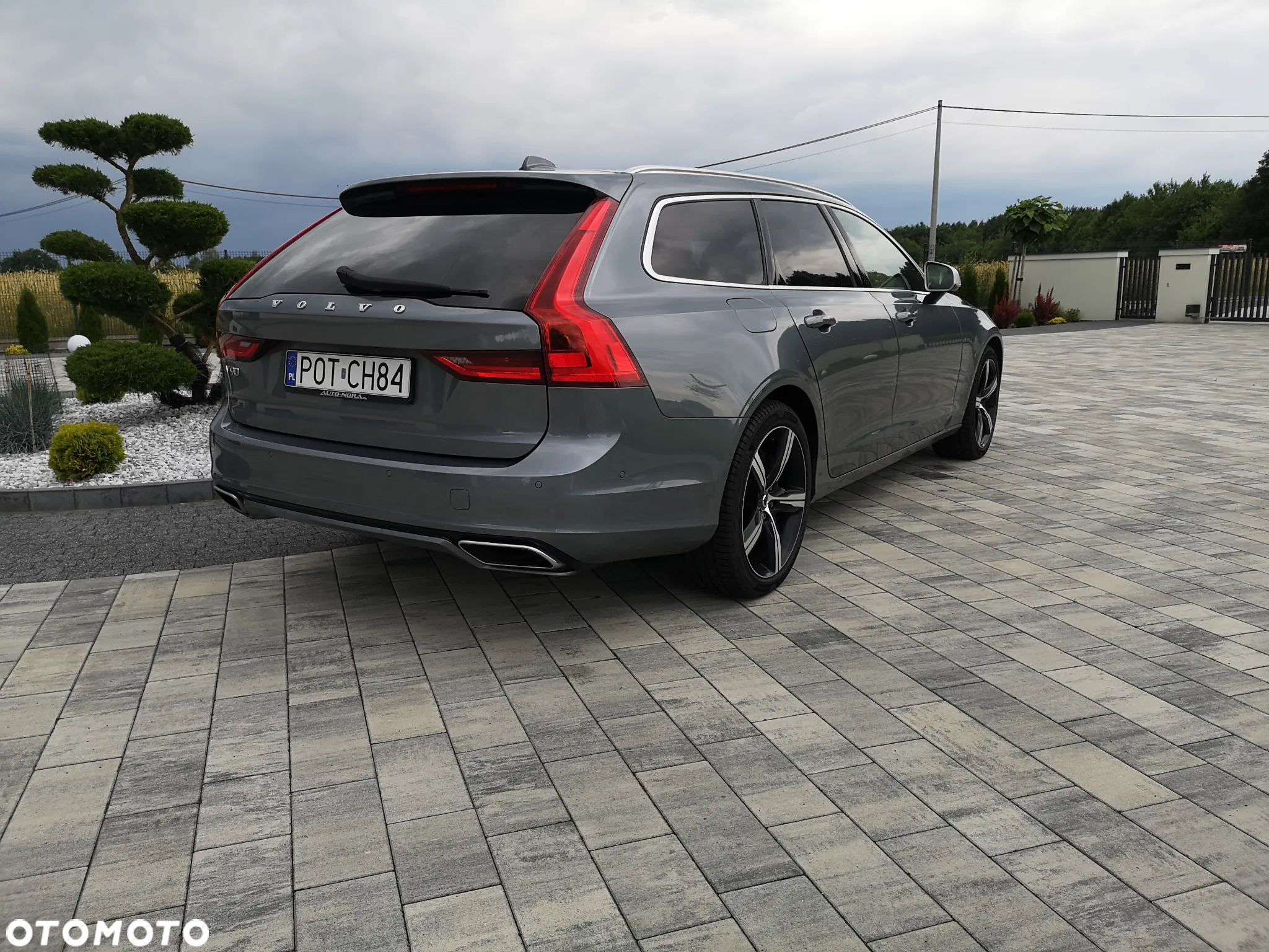 Volvo V90 D4 R-Design - 7