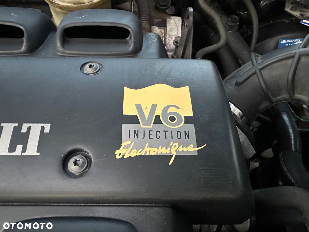 Renault Laguna 3.0 - 18