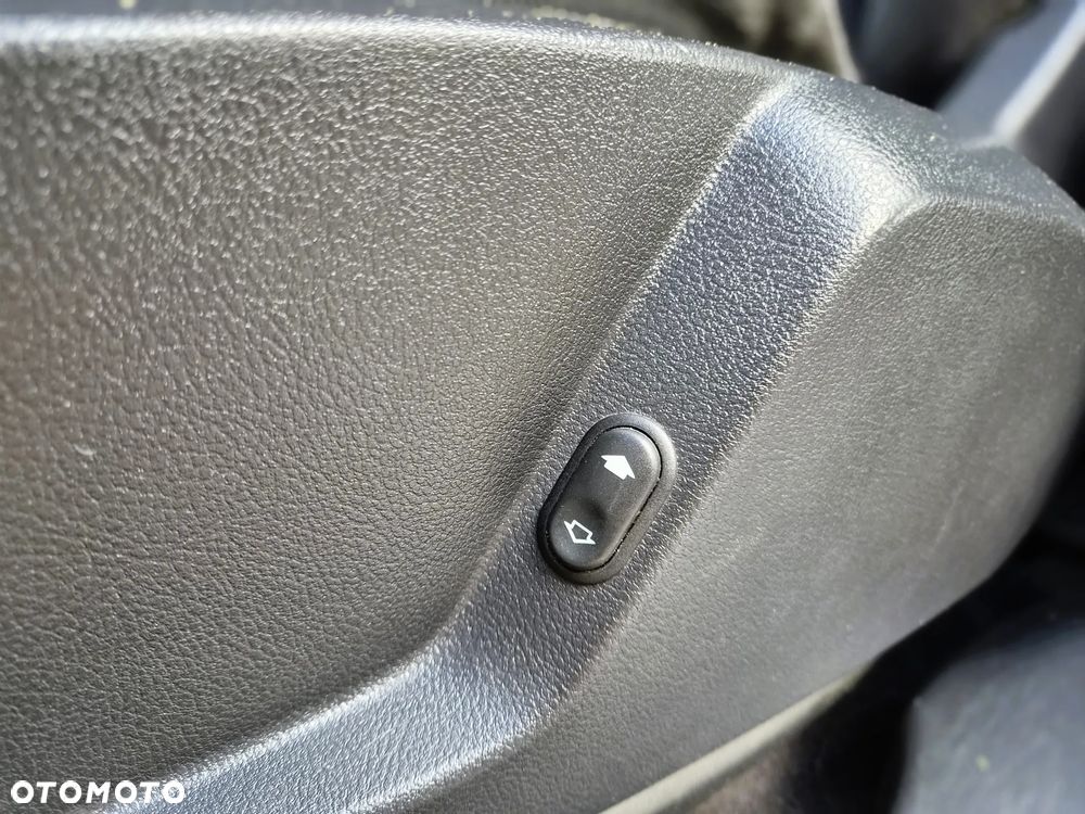 Ford S-Max - 21
