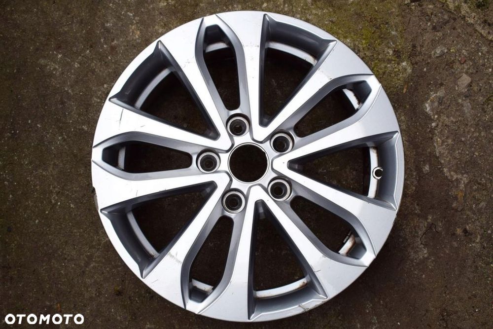 RENAULT 16 Megane IV Zoe Oryginał - 1