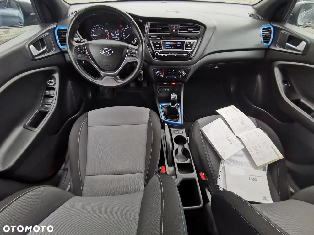 Hyundai i20 blue 1.2 YES Silver - 5