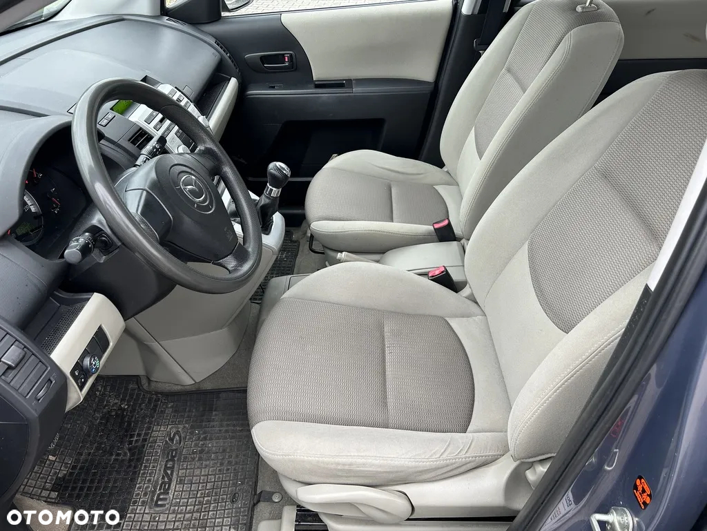Mazda 5 - 4