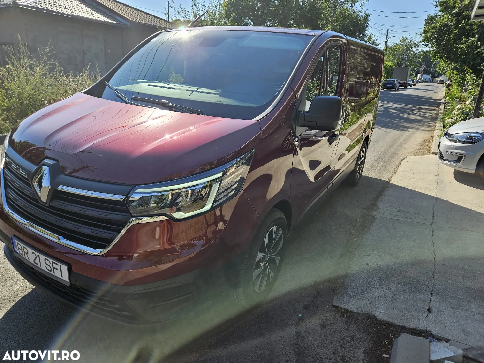 Renault Trafic - 2
