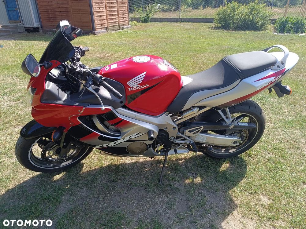 Honda CBR - 14