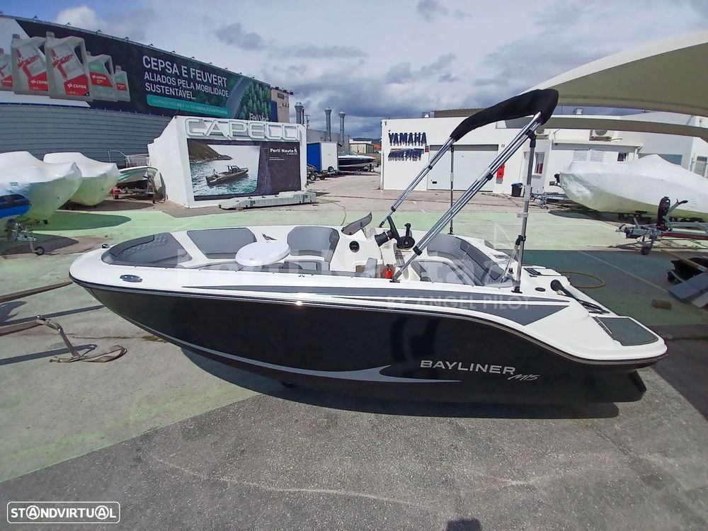 Bayliner M15 - 1