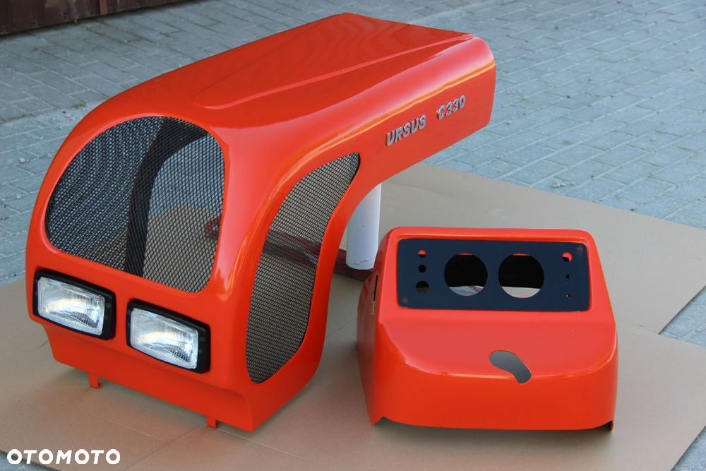 Maska URSUS C 330 C- 330 tworzywo Nowość fabryczna HIT - 4