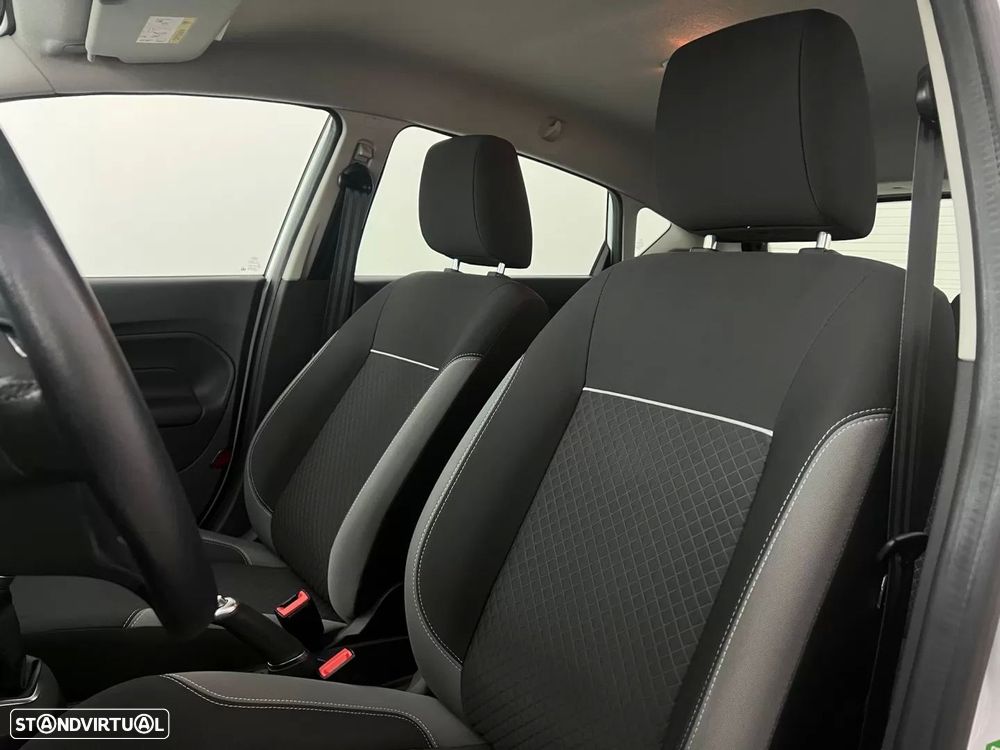 Ford Fiesta 1.0 EcoBoost S&S TREND - 21