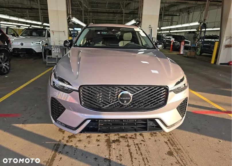 Volvo XC 60 B5 B AWD Plus Bright - 3