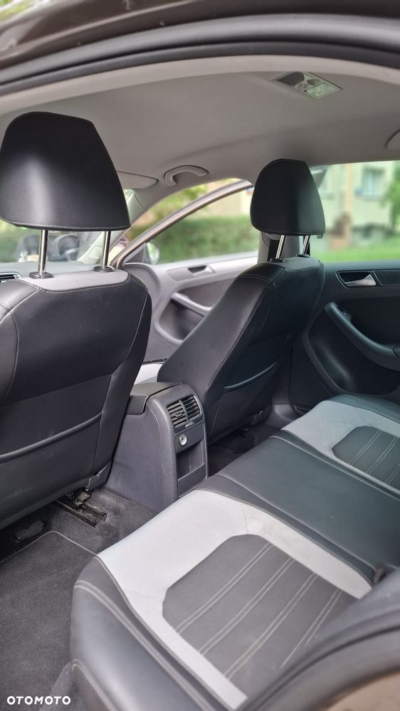 Volkswagen Jetta 1.4 TSI Highline - 10
