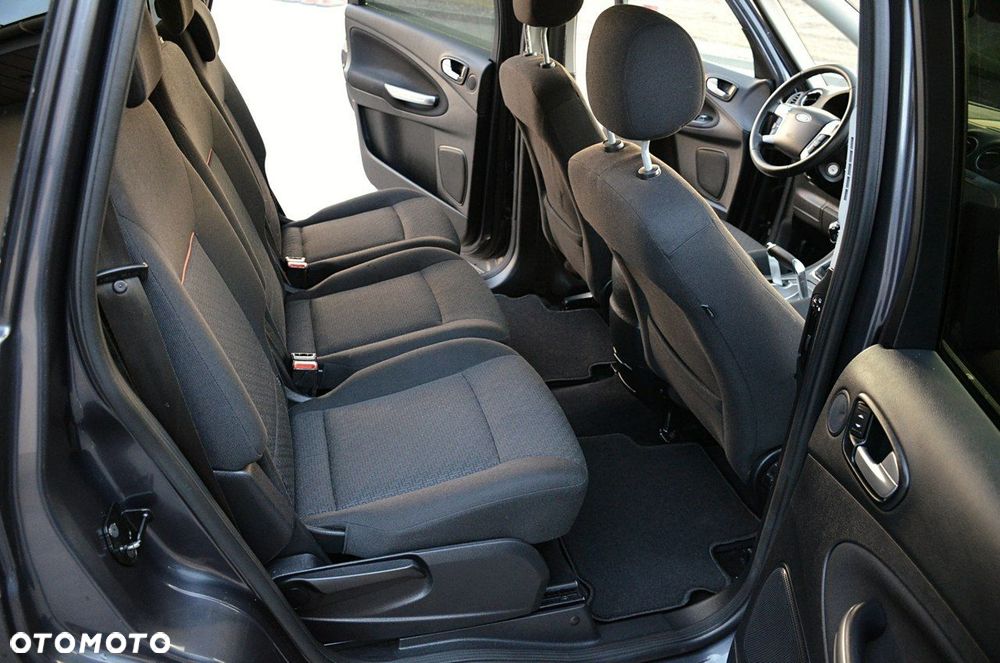 Ford S-Max - 20