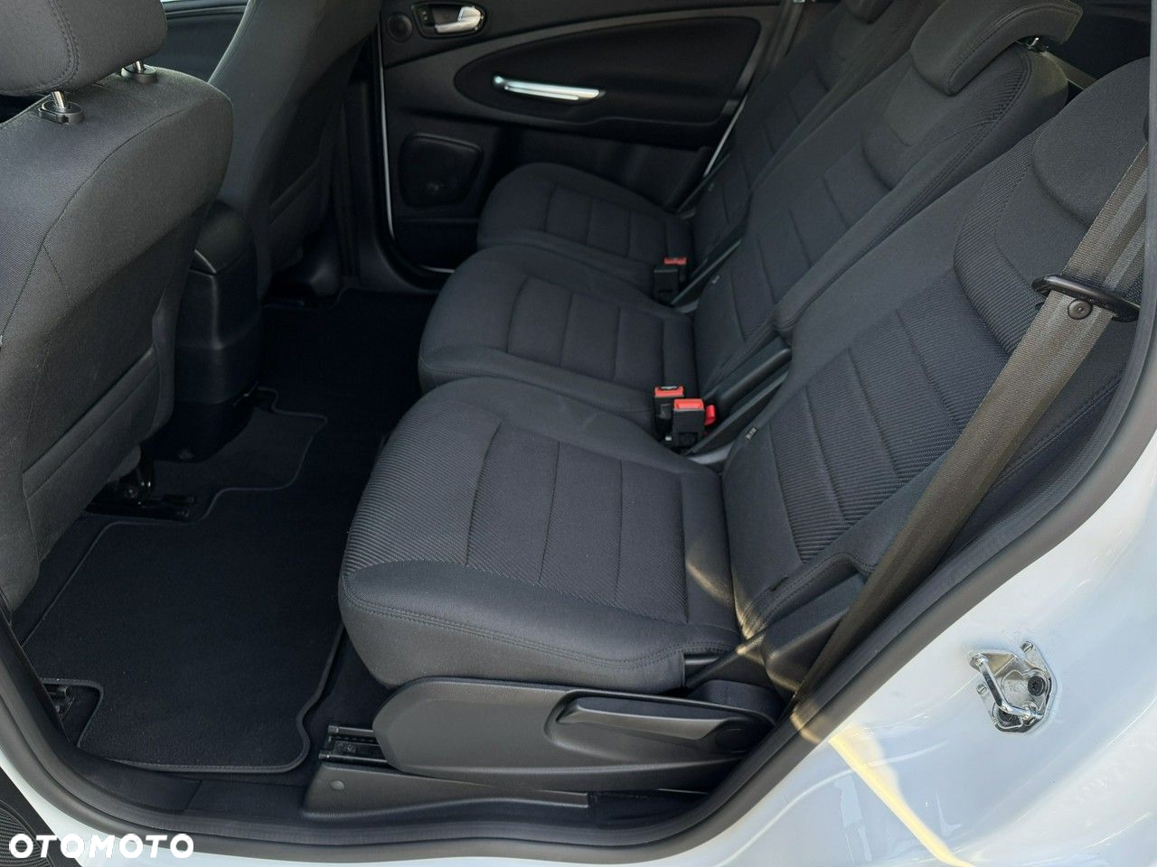 Ford S-Max 2.0 TDCi DPF Titanium - 20