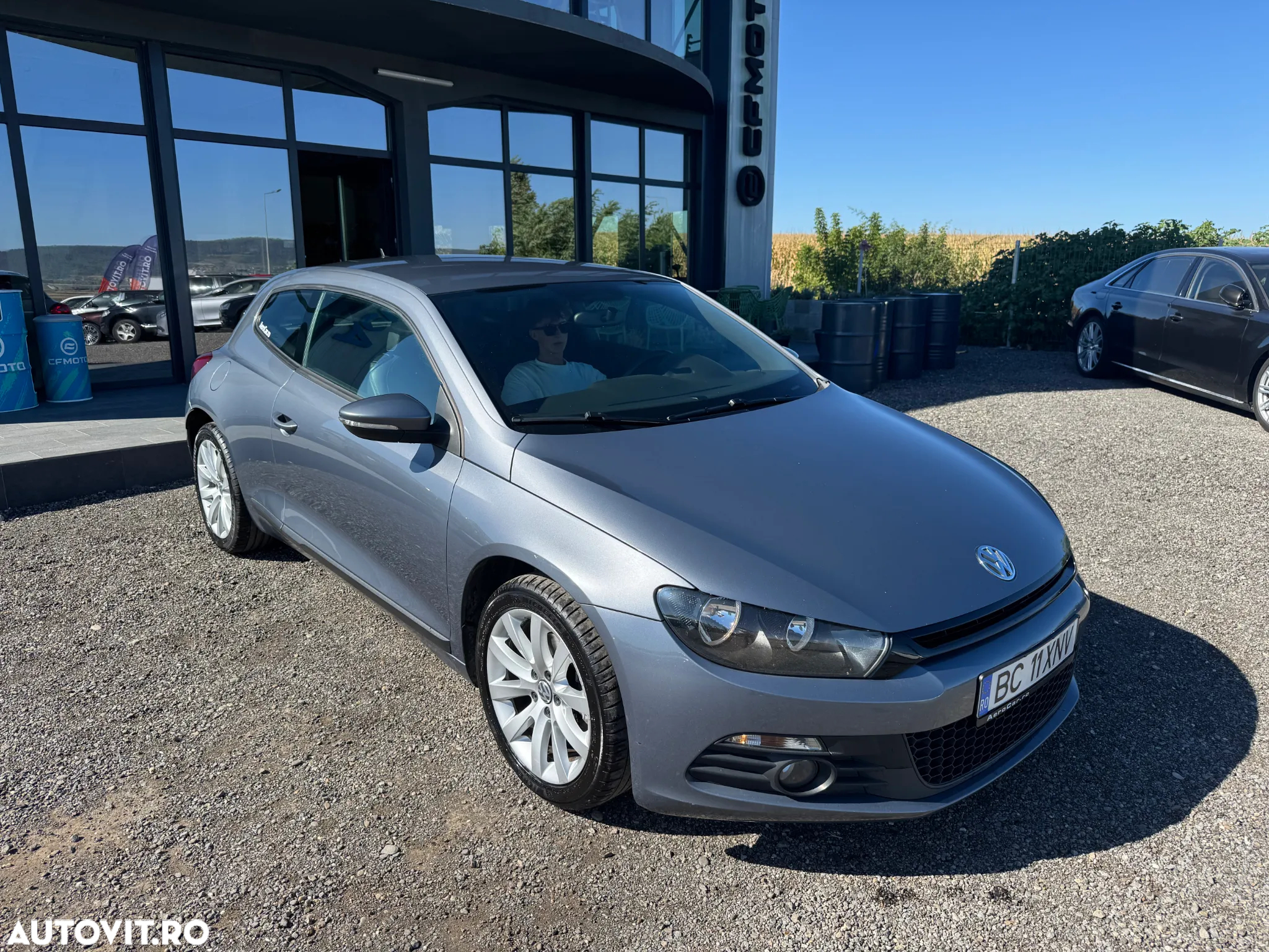 Volkswagen Scirocco 2.0 TDI DPF DSG - 4