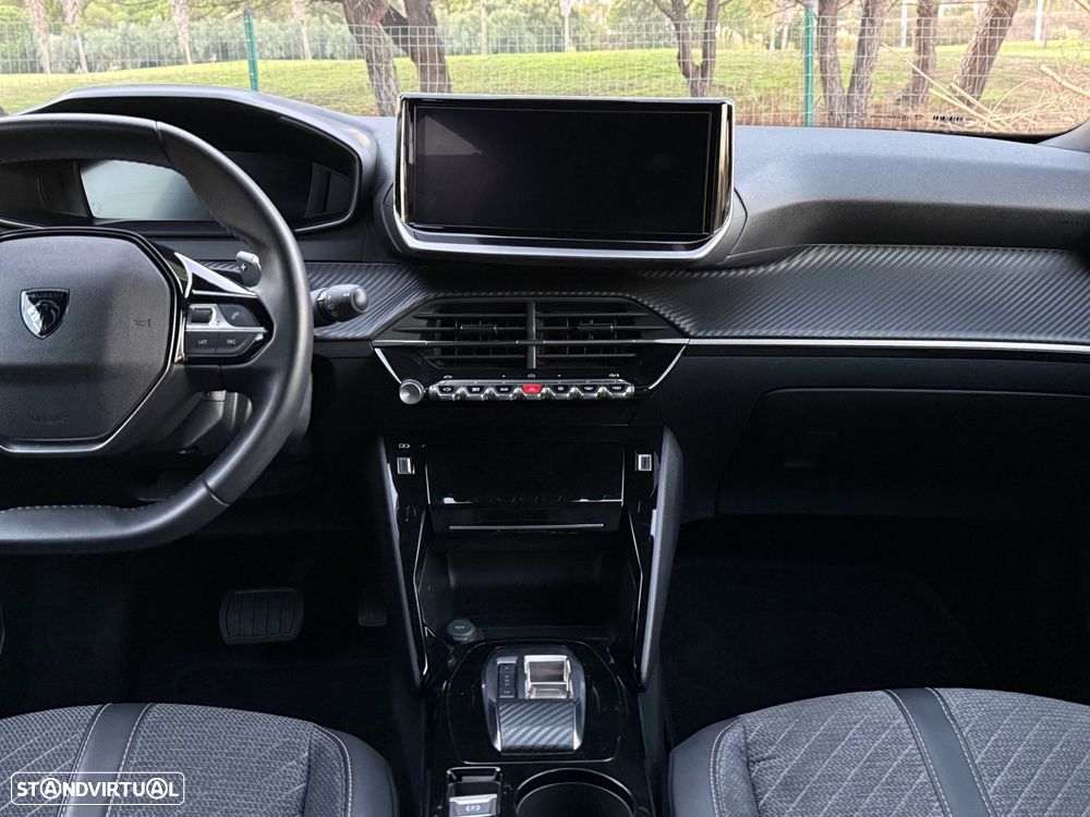 Peugeot 2008 1.2 Hybrid Allure e-DCS6 - 43