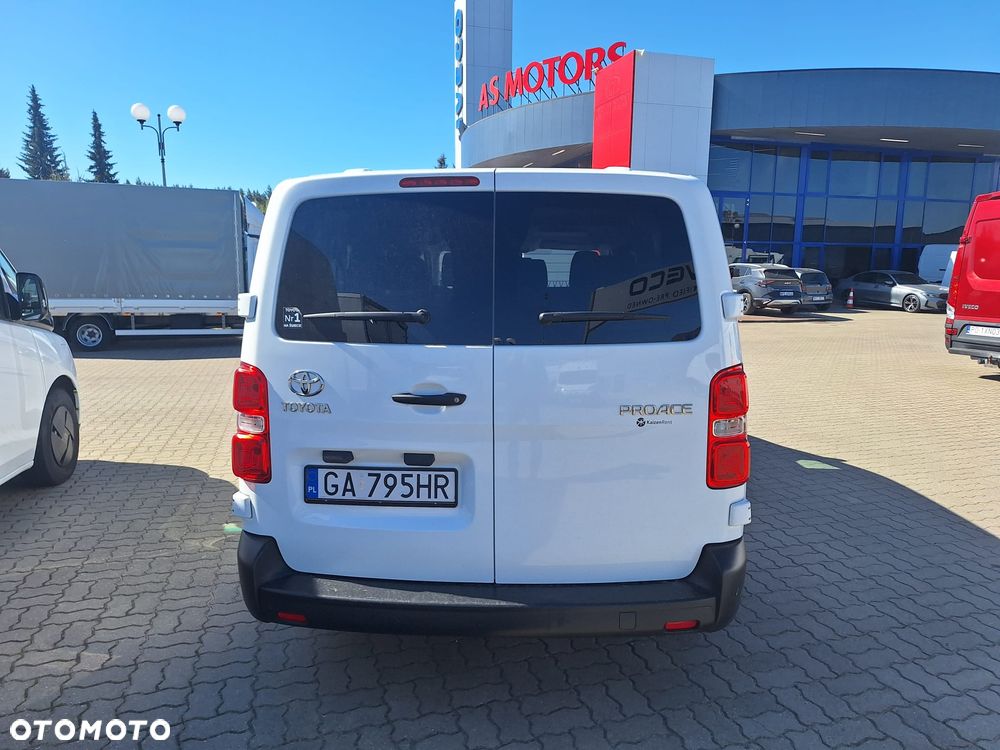 Toyota ProAce Kombi D-4D Long 2,8t - 7
