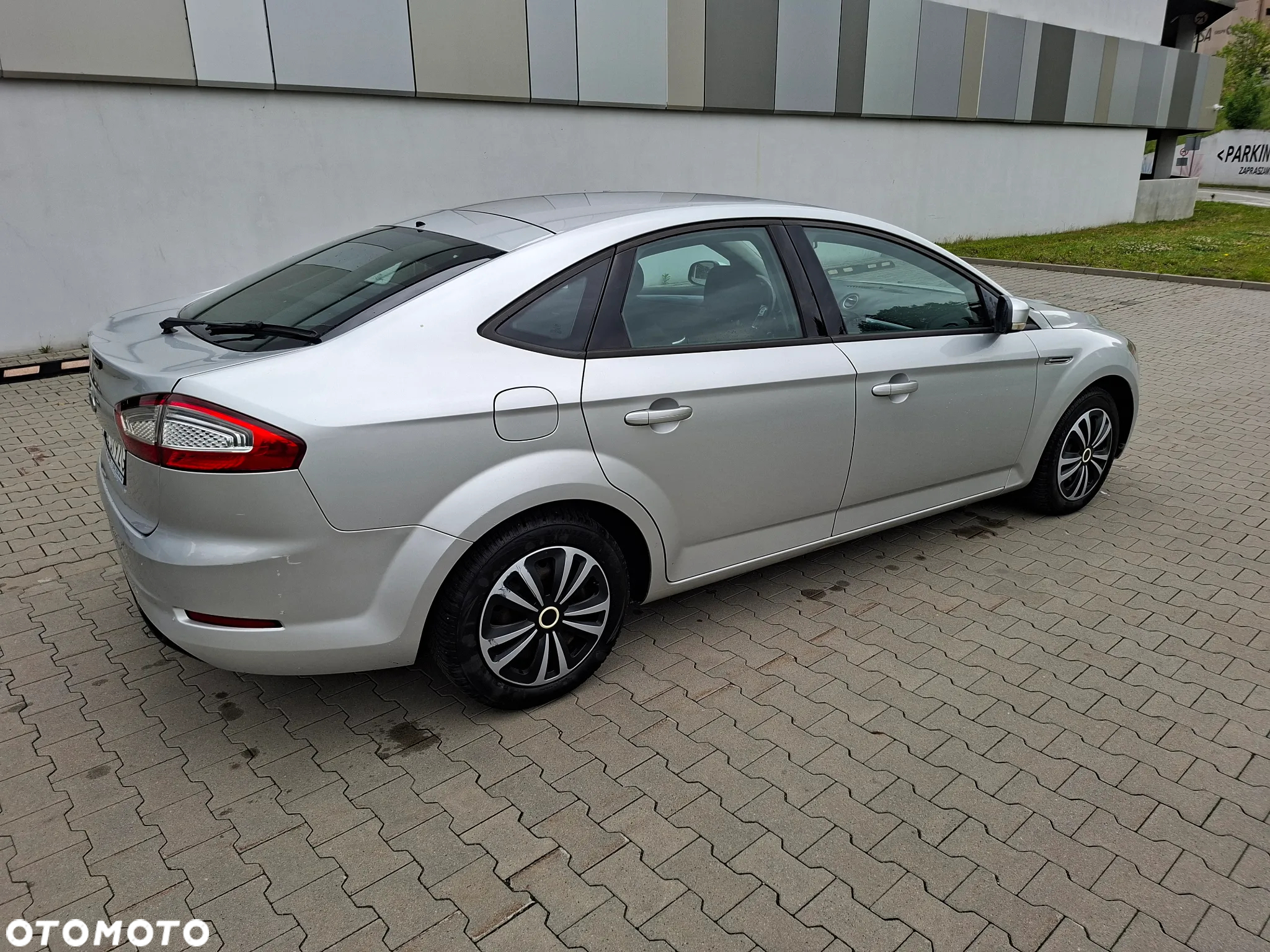 Ford Mondeo 1.6 T Ambiente - 3