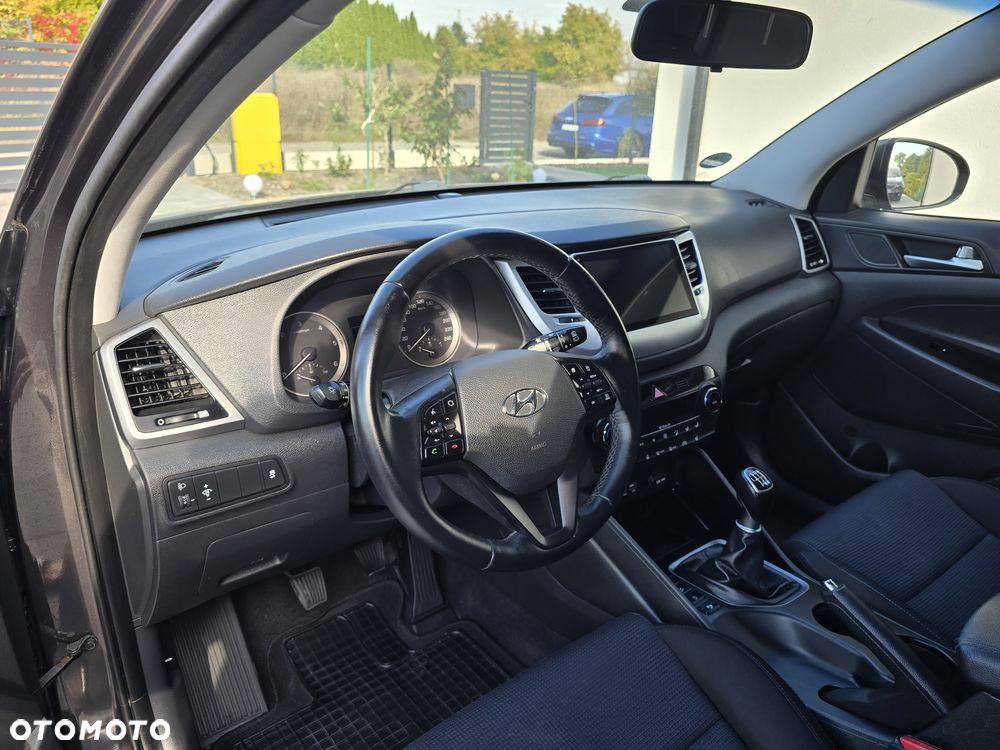 Hyundai Tucson blue 1.7 CRDi 2WD Passion Plus - 17