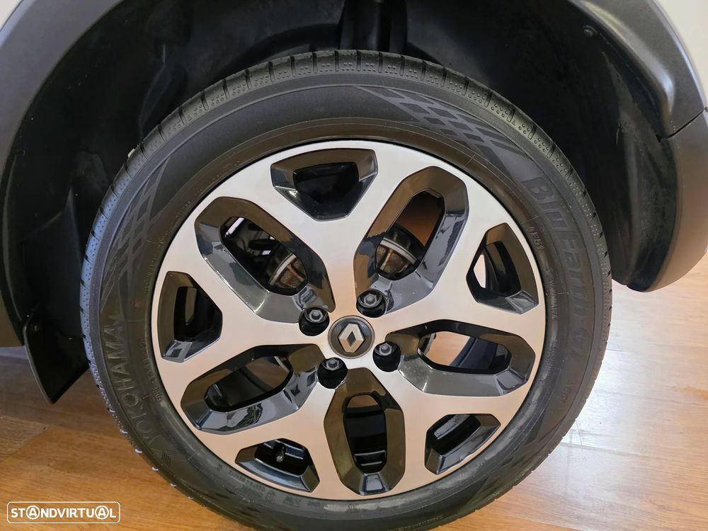 Renault Captur 1.2 TCe Exclusive - 25