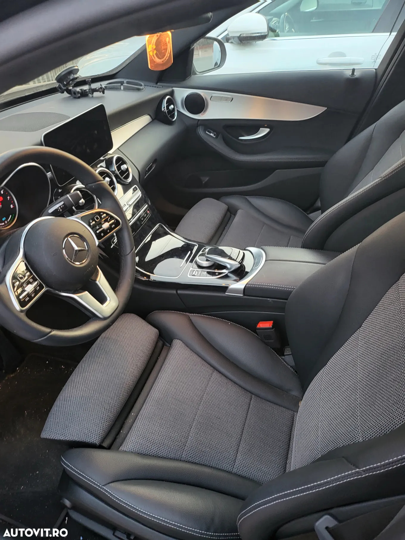 Mercedes-Benz C 300 4MATIC T-Modell Aut. - 9