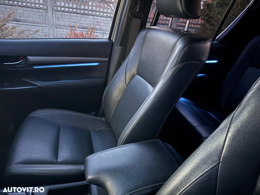 Toyota Hilux 2.8D 204CP 4x4 Double Cab AT Invincible - 13