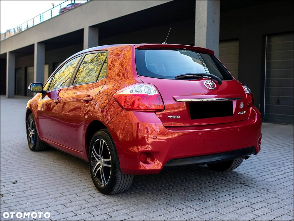 Toyota Auris - 12