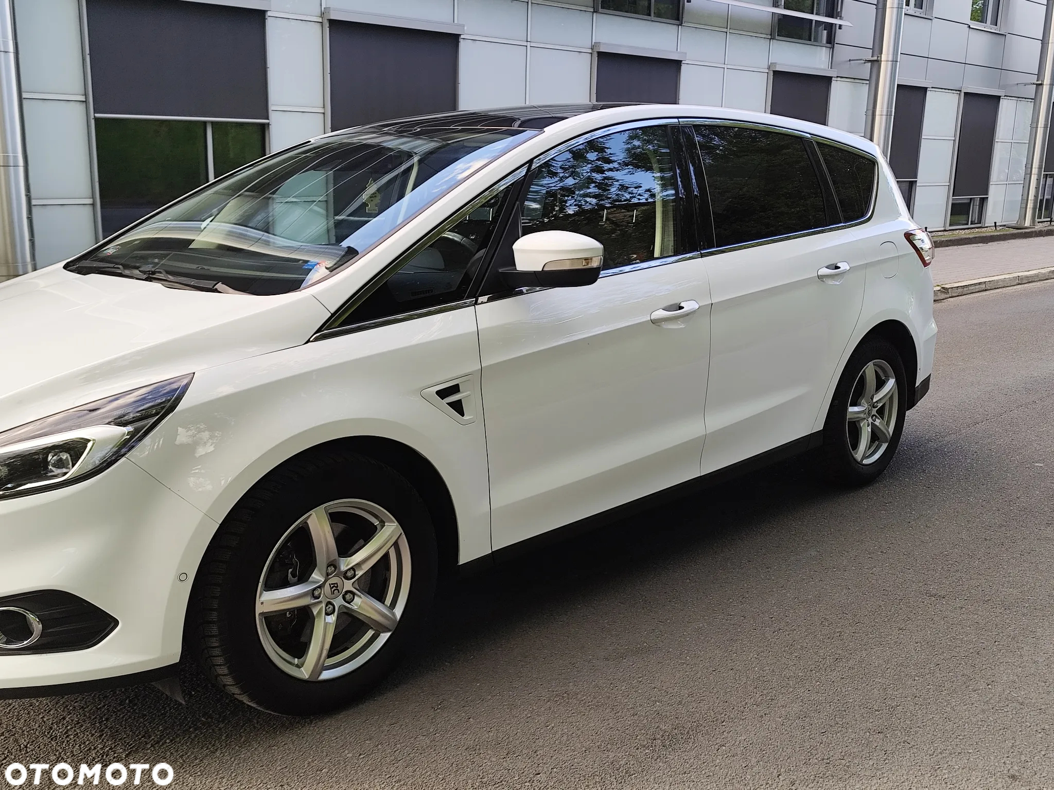 Ford S-Max 2.0 TDCi Titanium PowerShift - 3