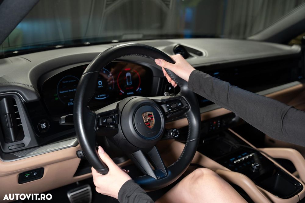 Porsche Cayenne Coupe S - 16