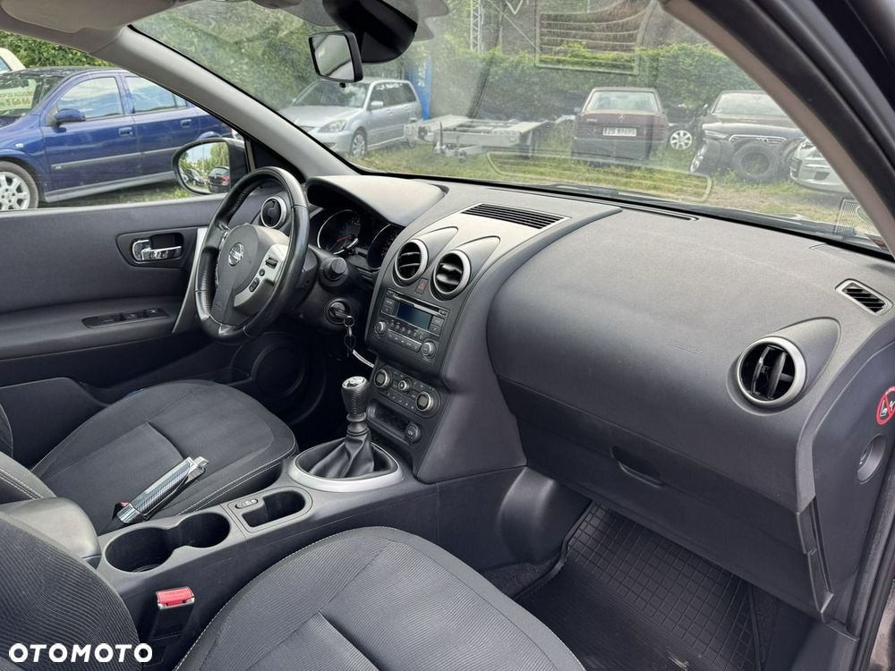 Nissan Qashqai - 16