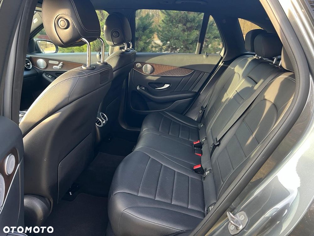 Mercedes-Benz GLC 300 4Matic 9G-TRONIC - 3