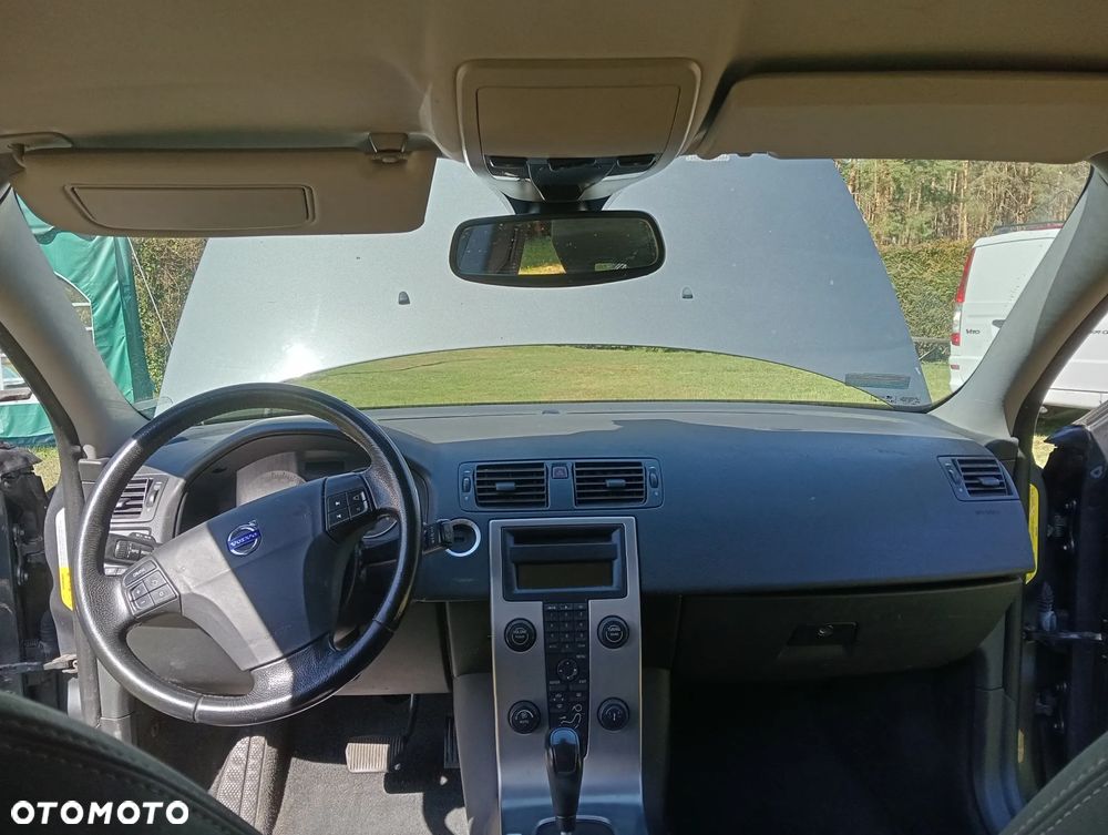 Volvo V50 2.4D5 - 10