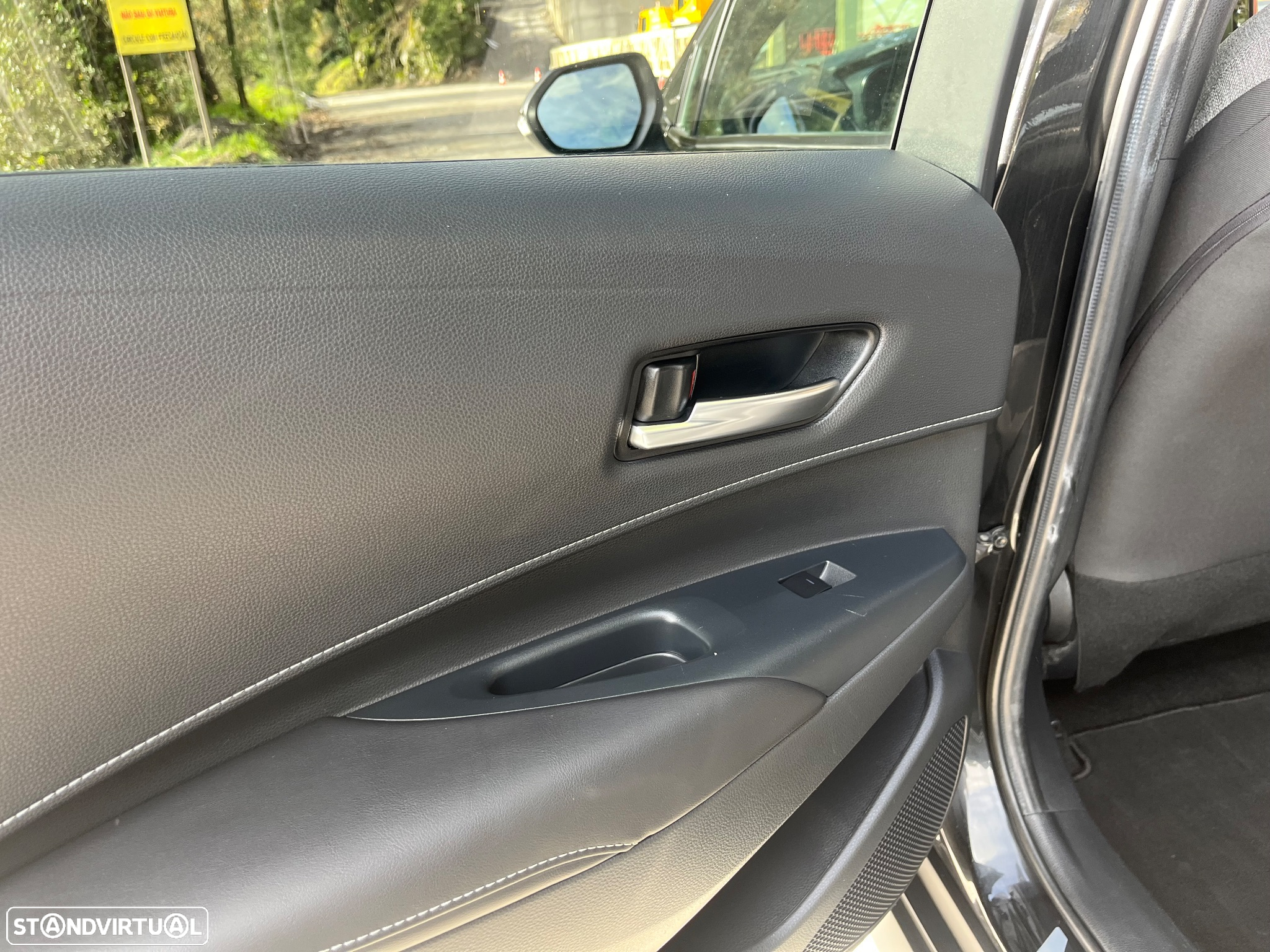 Toyota Corolla Touring Sports 1.8 Hybrid Trek - 43