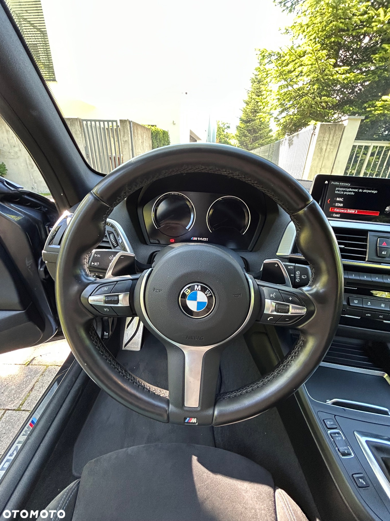 BMW Seria 1 M140i xDrive Shadow sport - 21