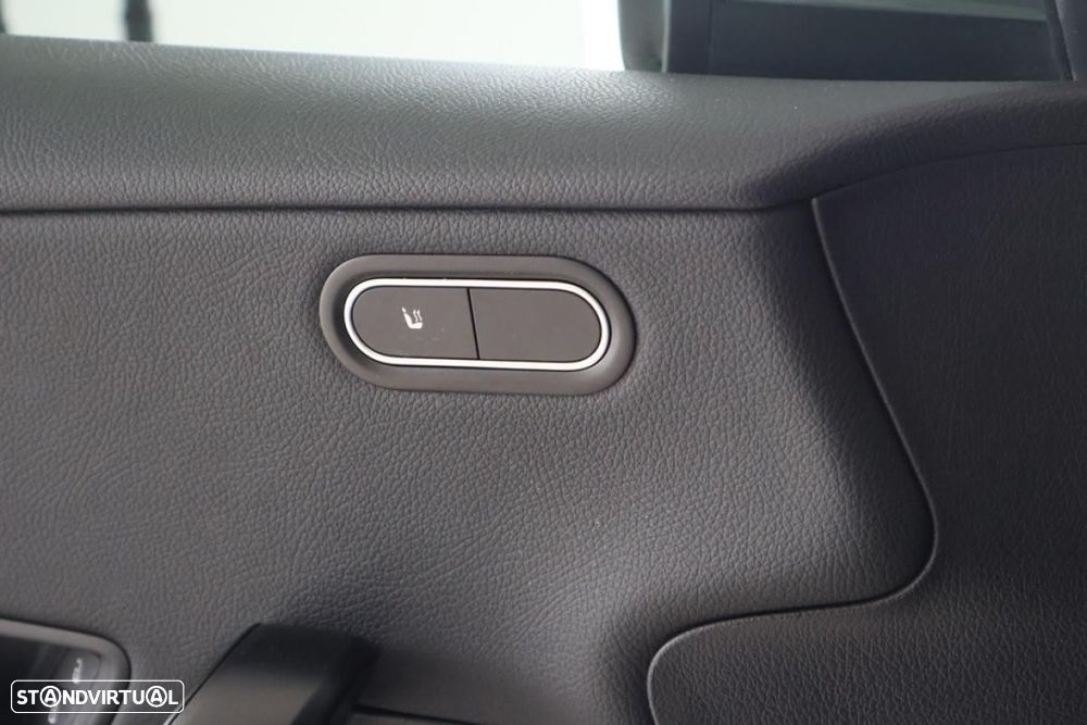 Mercedes-Benz A 250 e - 20