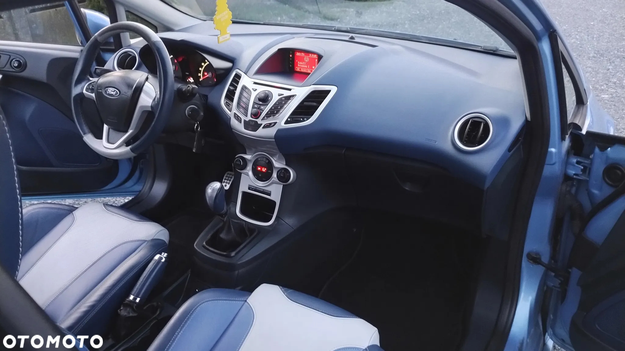 Ford Fiesta 1.6 Sport EU5 - 11