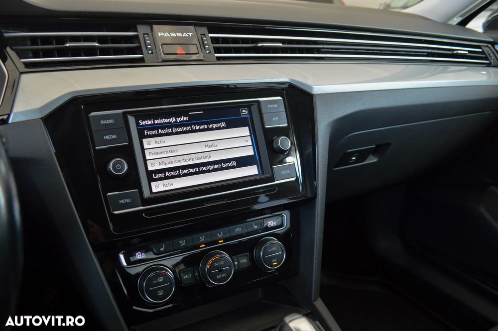 Volkswagen Passat 1.5 TSI ACT DSG Comfortline - 9