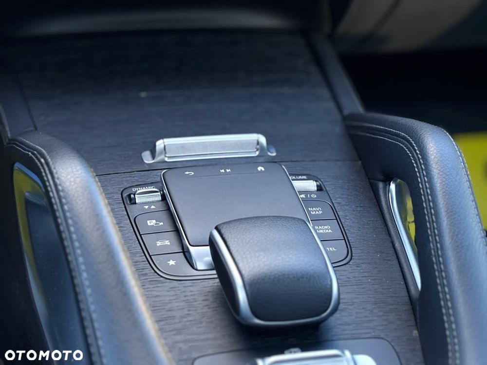 Mercedes-Benz GLE - 26