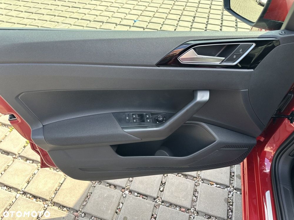 Volkswagen Polo - 11
