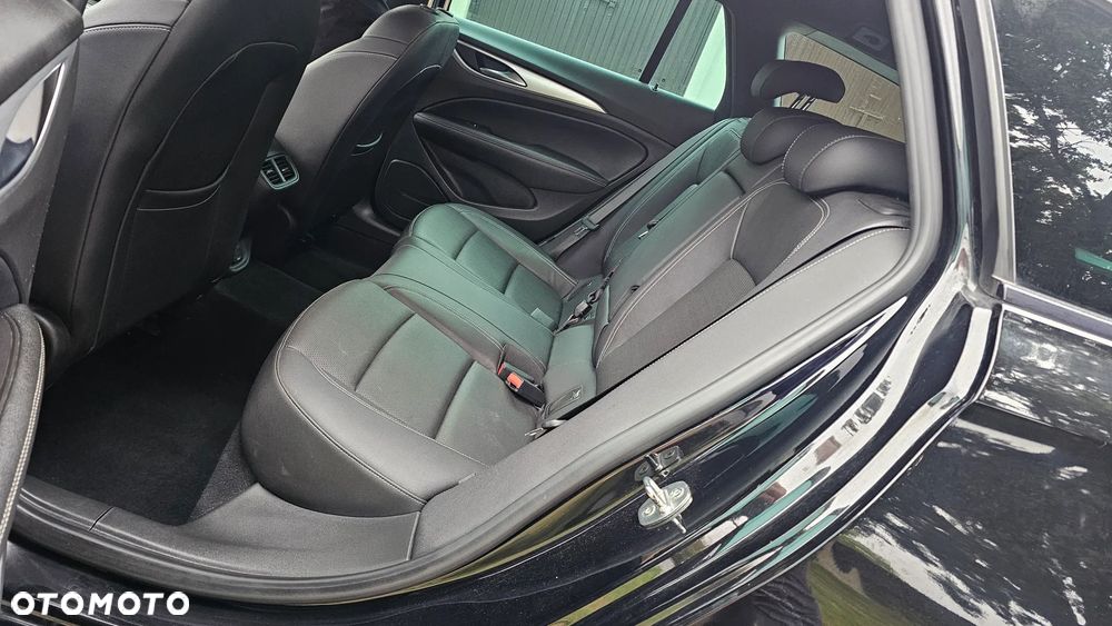 Opel Insignia 1.6 CDTI Cosmo ecoFLEX S&S - 17