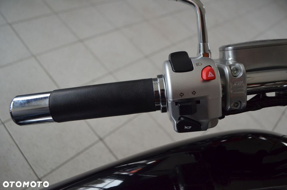 Suzuki VL 1500 Intruder LC - Boulevard C90 - 34