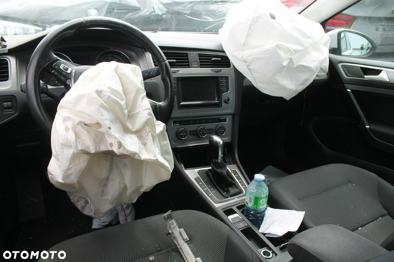 Volkswagen Golf - 7