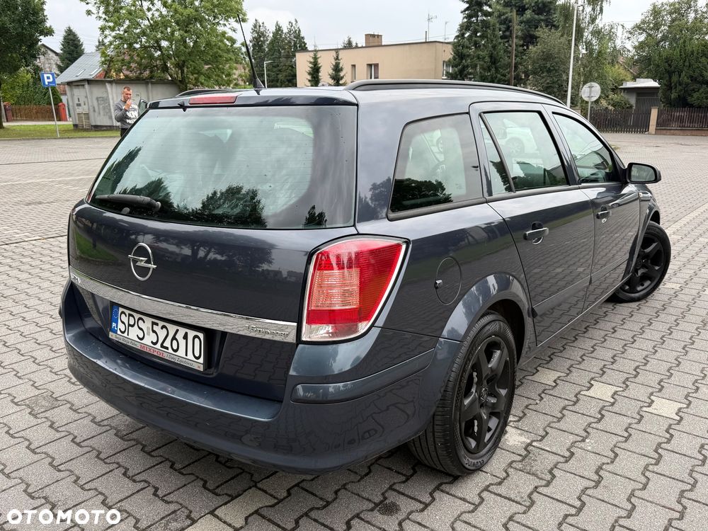 Opel Astra 1.6 Essentia - 3