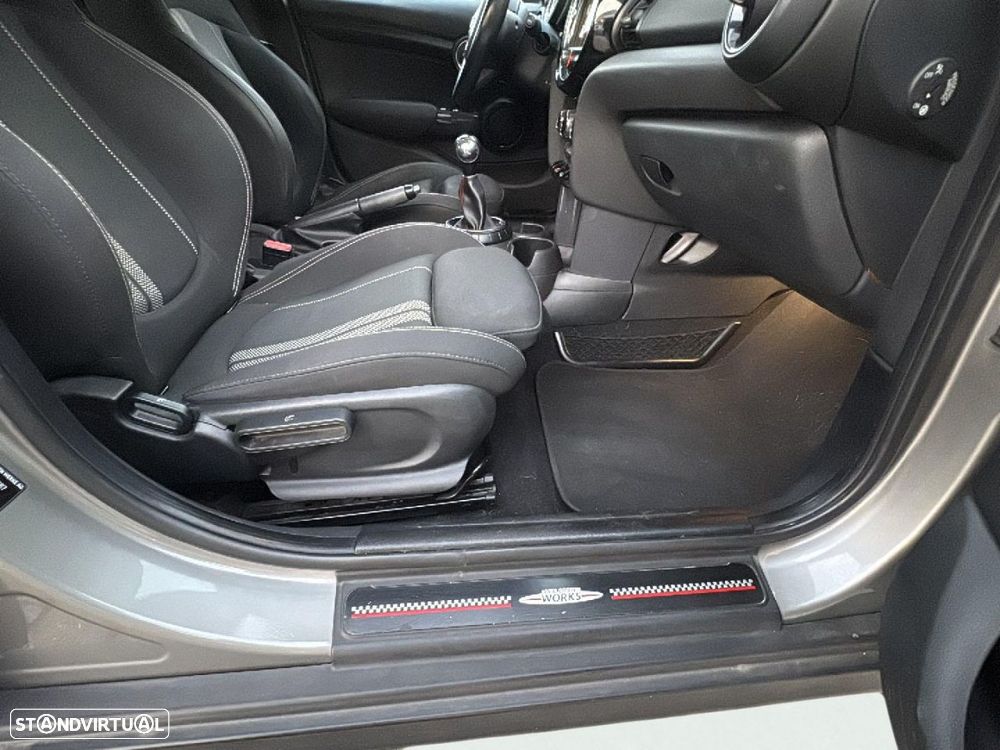 MINI 5 Portas One D - 19