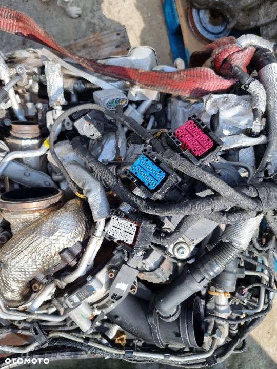 Turbosprężarka turbina  AUDI 4.0 TDI  057145654N 057145653Q