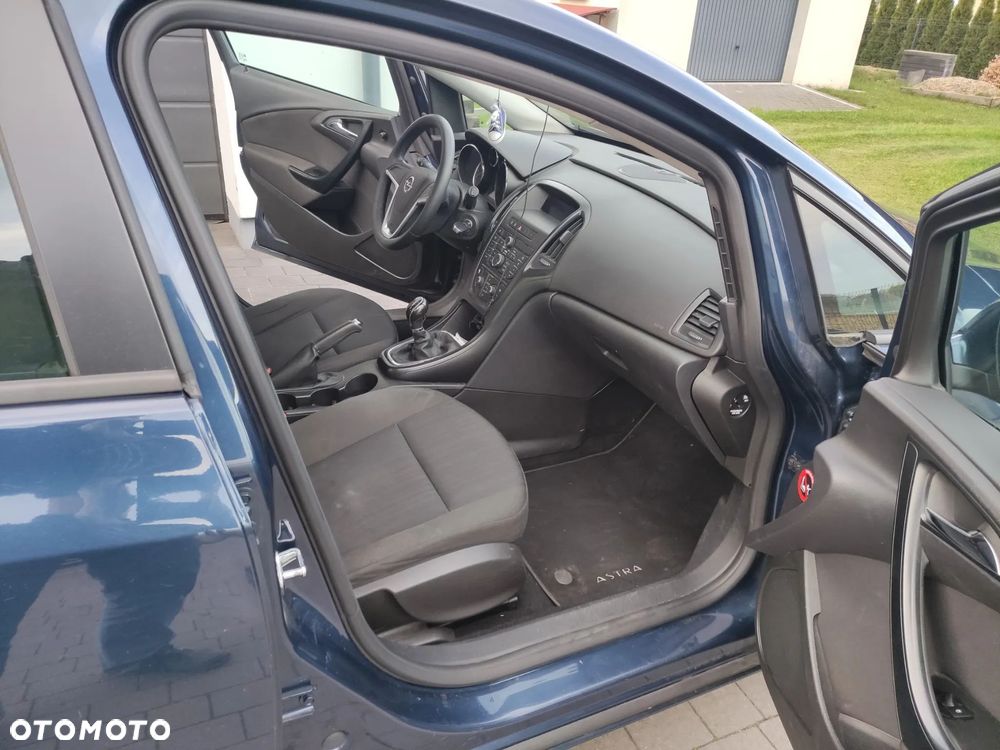 Opel Astra - 16