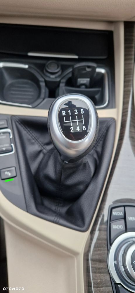 BMW Seria 1 116d EfficientDynamics Edition Urban Line - 13